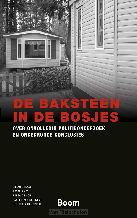 De baksteen in de bosjes